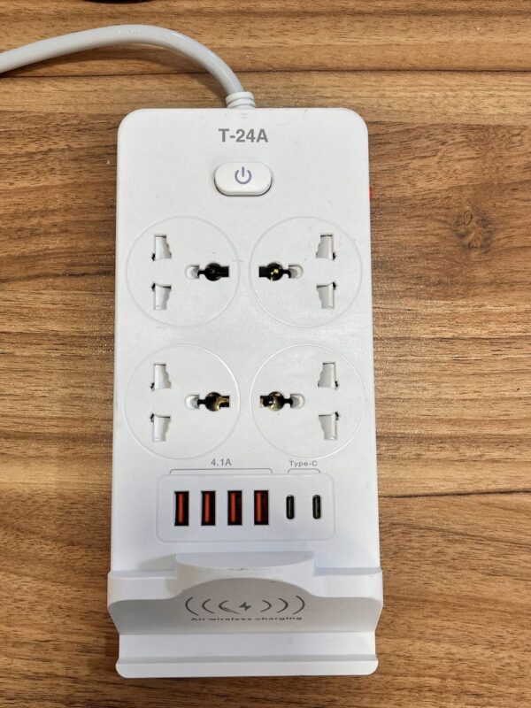 سه راهی برق با شارژر وایرلس و USB مدل T-24 رنگ سفید